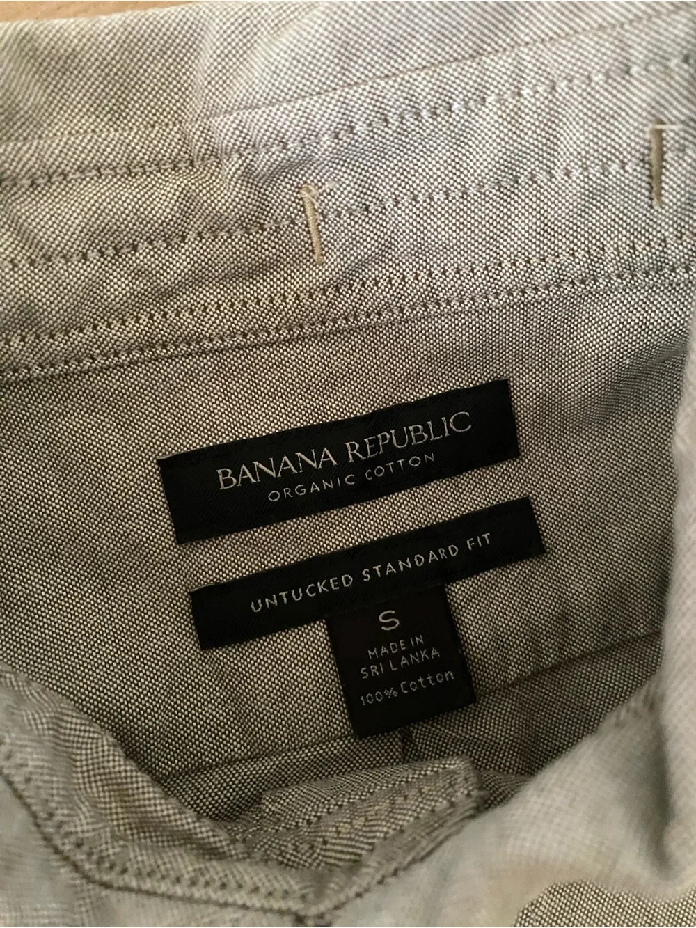 Banana republic Untucked Standard fit shirt